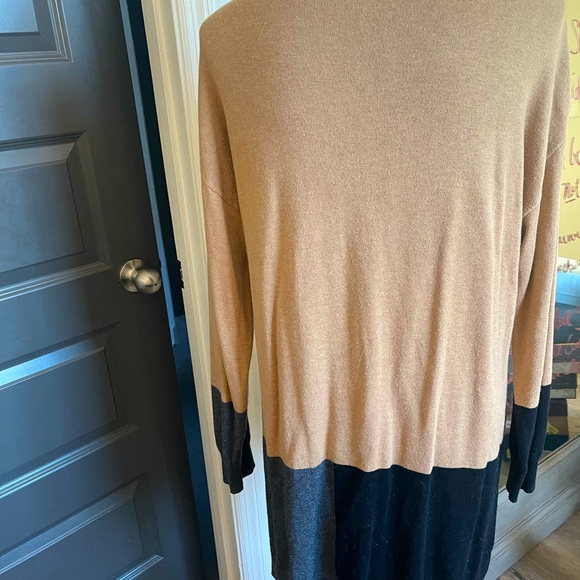 Vince Camuto Hi-Lo Sweater Tunic (great w/ leggings or jeans) Camel, Black, Grey - Picture 6 of 6